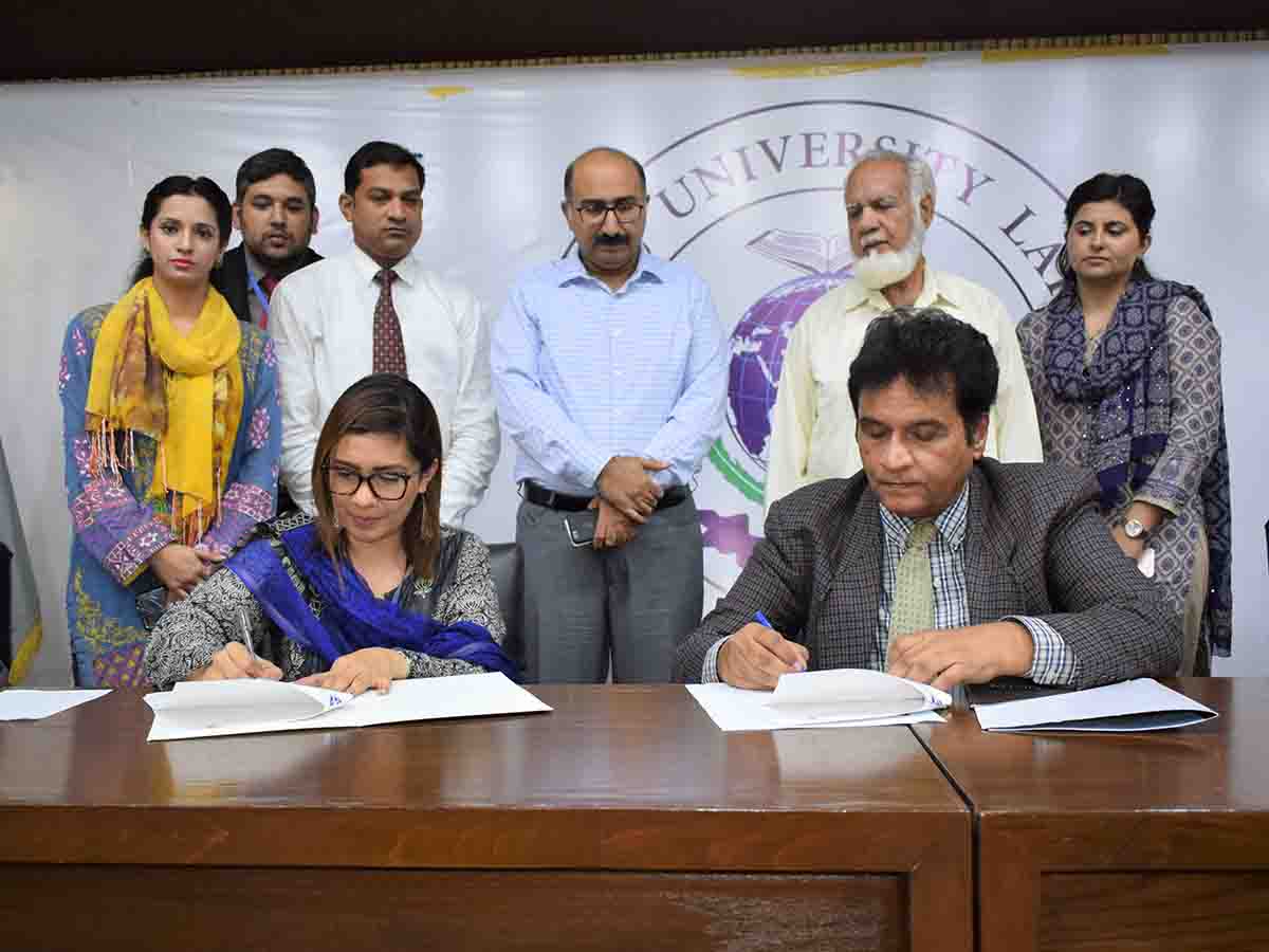 MOU signed with Chughtai Labs - Minhaj University Lahore
