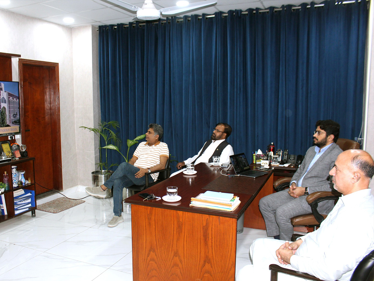 president-of-hussainia-business-community-lahore-mr-kazim-ali-qazi-along-with-his-delegation-held-a-meeting-with-the-registrar-of-minhaj-university-lahore-prof-dr-khurram-shehzad