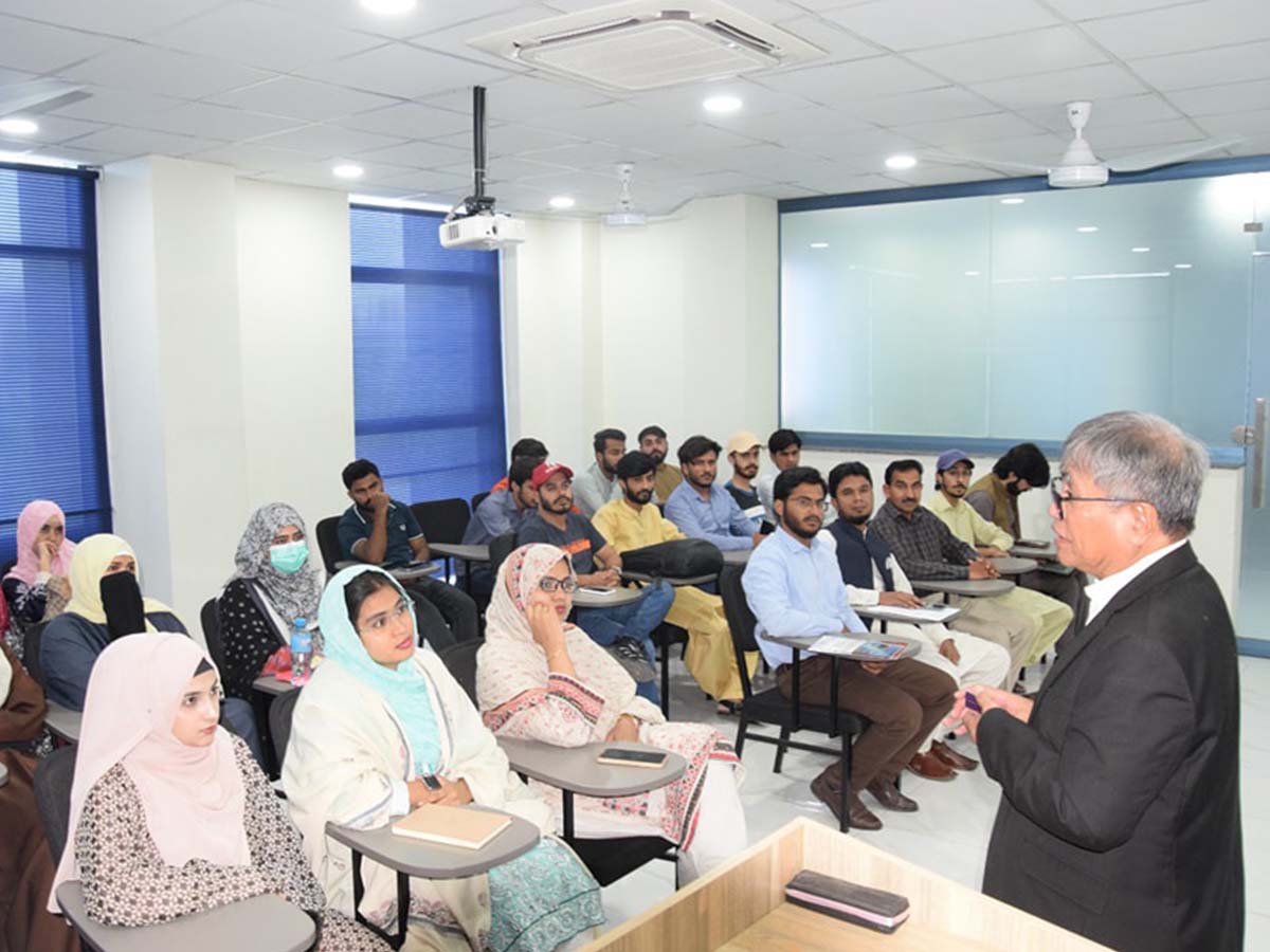 seminar-on-microfinance-empowering-communities